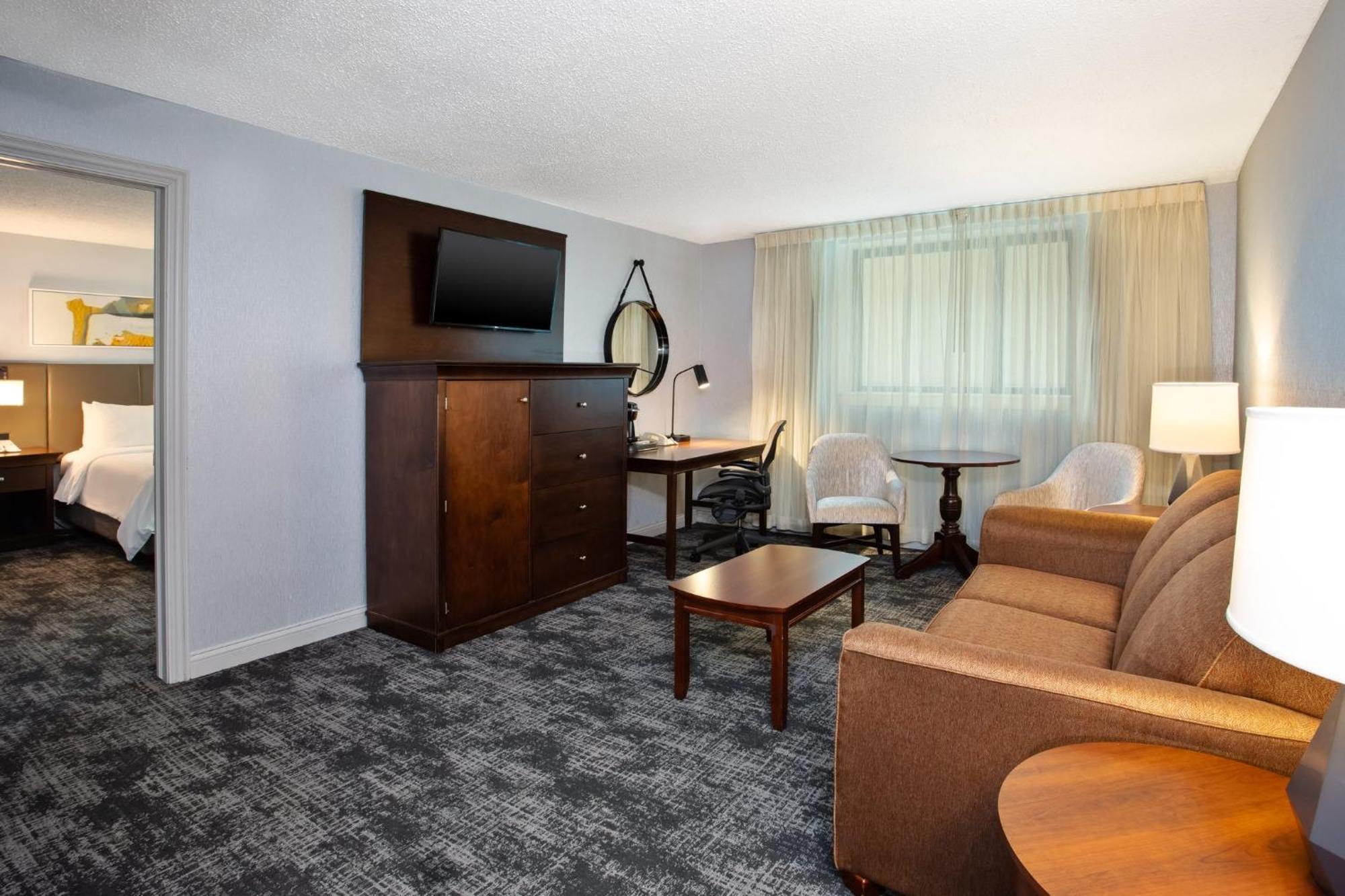 Crowne Plaza Chicago-Northbrook By Ihg Hotel Exterior photo