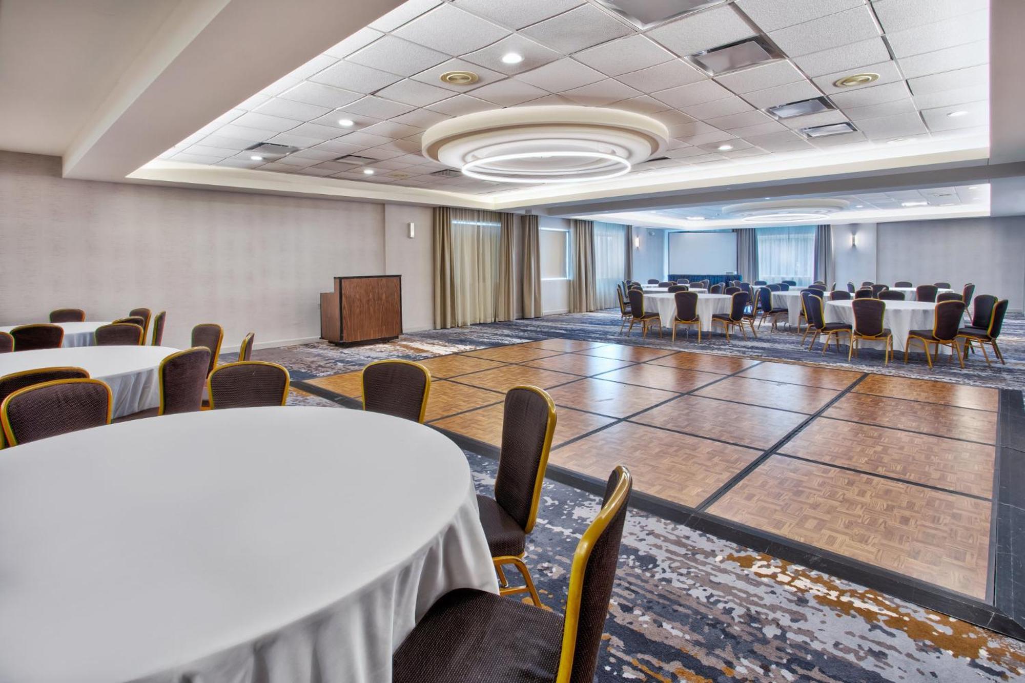 Crowne Plaza Chicago-Northbrook By Ihg Hotel Exterior photo