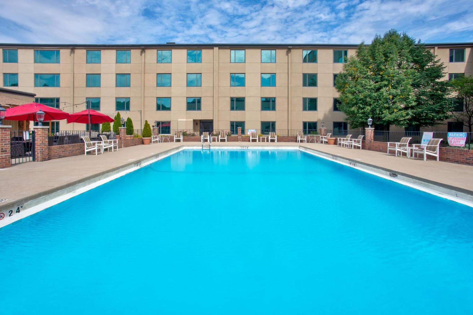 Crowne Plaza Chicago-Northbrook By Ihg Hotel Exterior photo